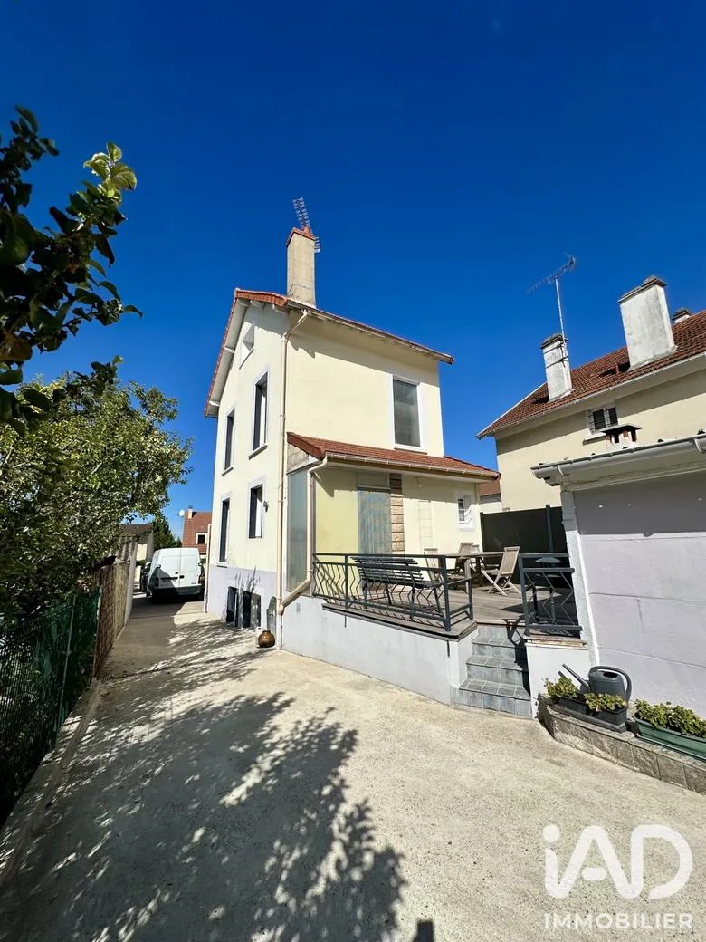 Maison 5 pièces 82 m² · à Montigny-lès-Cormeilles · 82 m² · 399 900 €