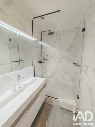 Appartement à Paris (75007)