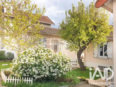 Maison traditionnelle à Sartrouville (78500)