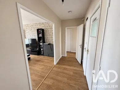 Appartement à Saint-Jean-de-la-Ruelle (45140)