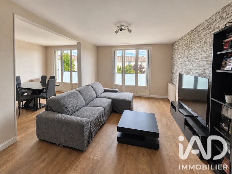 Appartement 4 pièces 74 m² · à Saint-Jean-de-la-Ruelle · 74 m² · 107 100 €