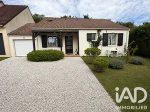 Maison traditionnelle à Crégy-lès-Meaux (77124)
