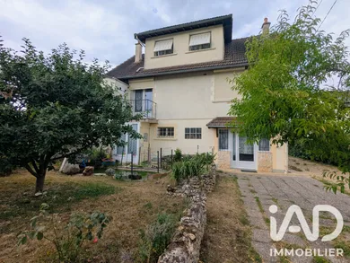 Maison à Charmoy (89400)