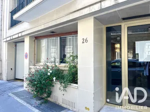 Parking à Paris (75007)