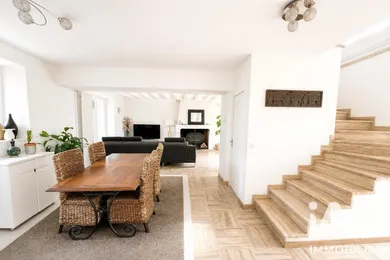 Maison traditionnelle à Vaugrigneuse (91640)
