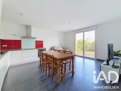 Appartement à Fleury-Mérogis (91700)