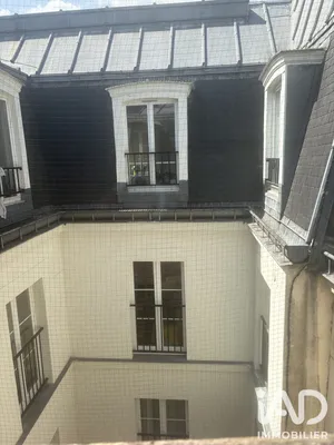 Apartment in Paris (75019)