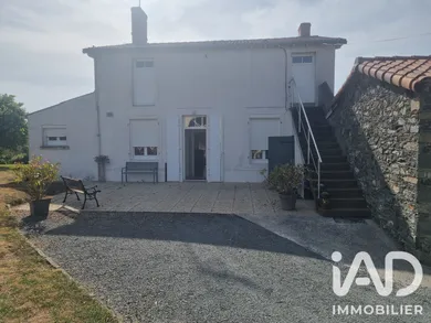Maison traditionnelle à Chauche (85140)