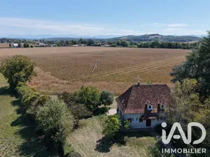 Maison traditionnelle à Sauveterre-de-Béarn (64390)