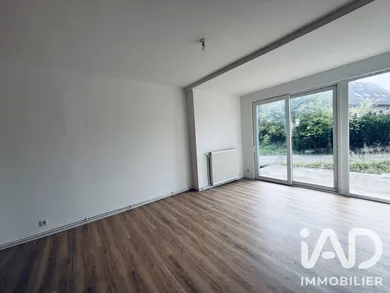 Appartement à Vers-sur-Selle (80480)