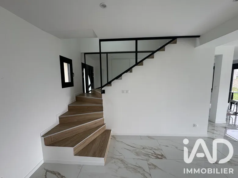 Maison 6 pièces 145 m² · à Ingré · 144,8 m² · 359 000 €