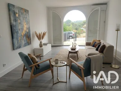Studio in Brue-Auriac (83119)