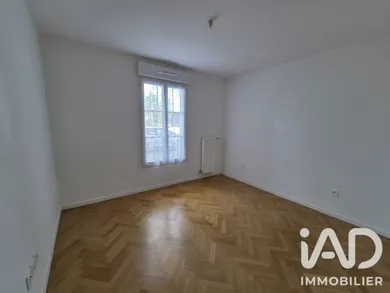 Apartment in Serris (77700)