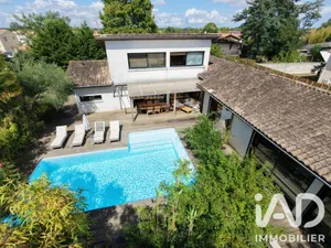 Architectural house in Eysines (33320)