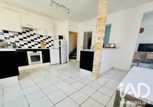 Townhouse in Saint-Étienne-du-Rouvray (76800)