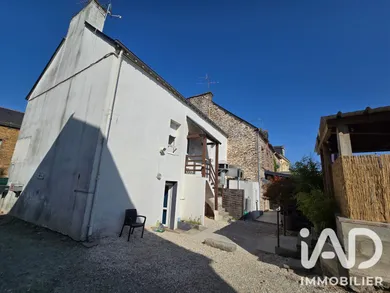Immeuble à Guer (56380)