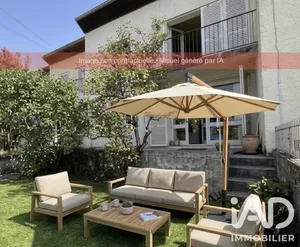 Townhouse in Cahors (46000)