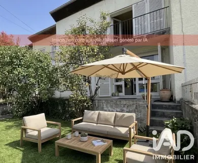 Townhouse in Cahors (46000)