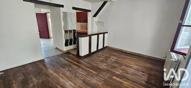 Building in Villeneuve-sur-Bellot (77510)