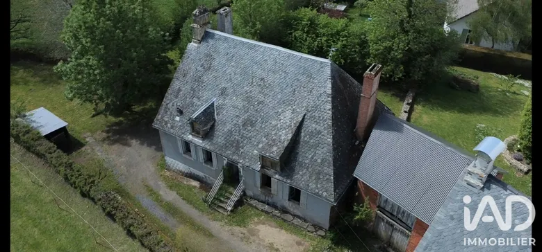 Maison 3 pièces 102 m² · à Ally · 102 m² · 50 000 €