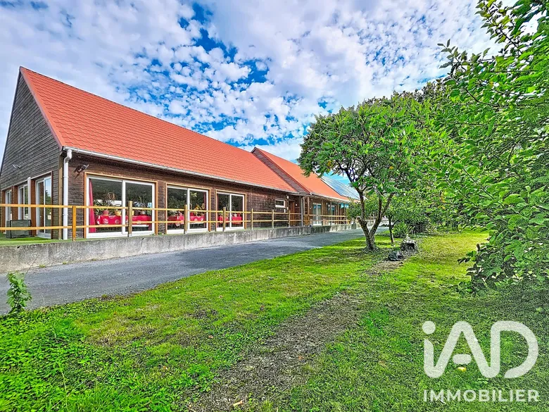 Immeuble 463 m² · à Méricourt · 463 m² · 885 000 €