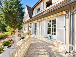 Demeure à Jouy-en-Josas (78350)