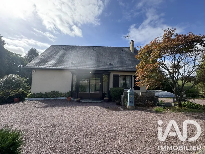 Maison 6 pièces 145 m² · à Souleuvre en Bocage · 144,7 m² · 249 000 €