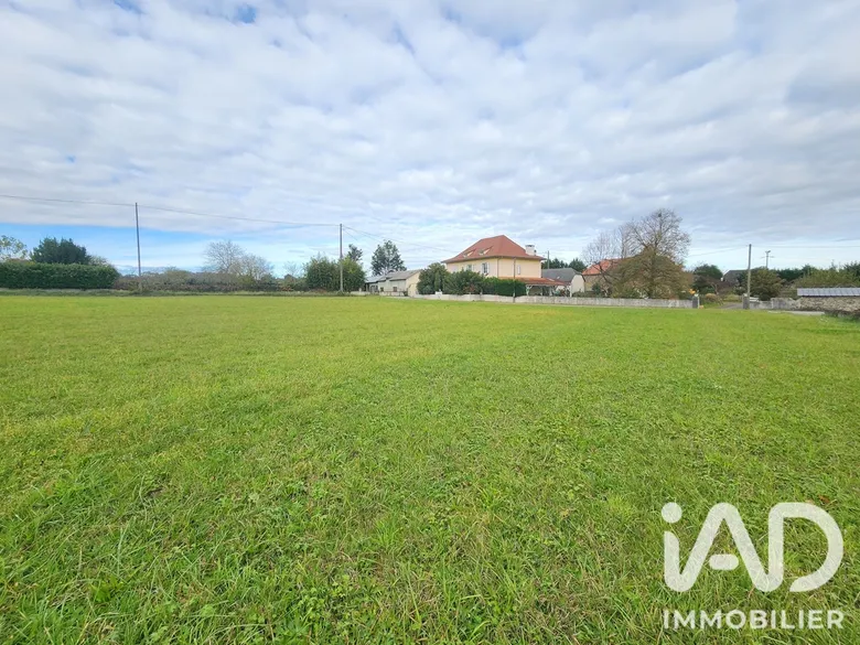 Terrain à bâtir à Espès-Undurein (64130) · 36 000 €