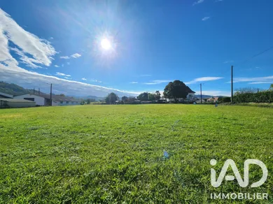 Building plot in Espès-Undurein (64130)