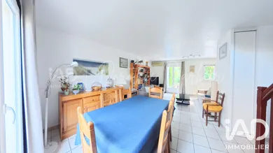 Maison à Champs-sur-Marne (77420)