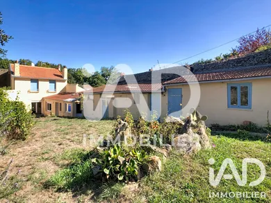 Traditional house in Rezé (44400)