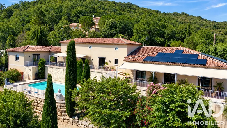 Maison 12 pièces 365 m² · à Saint-Thomé · 365 m² · 850 000 €