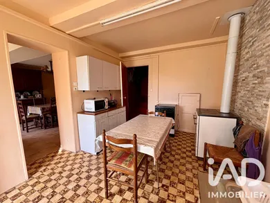 Maison de village à Montreuil-aux-Lions (02310)
