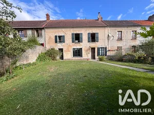 Maison de village à Montreuil-aux-Lions (02310)