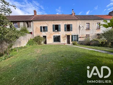 Maison de village à Montreuil-aux-Lions (02310)
