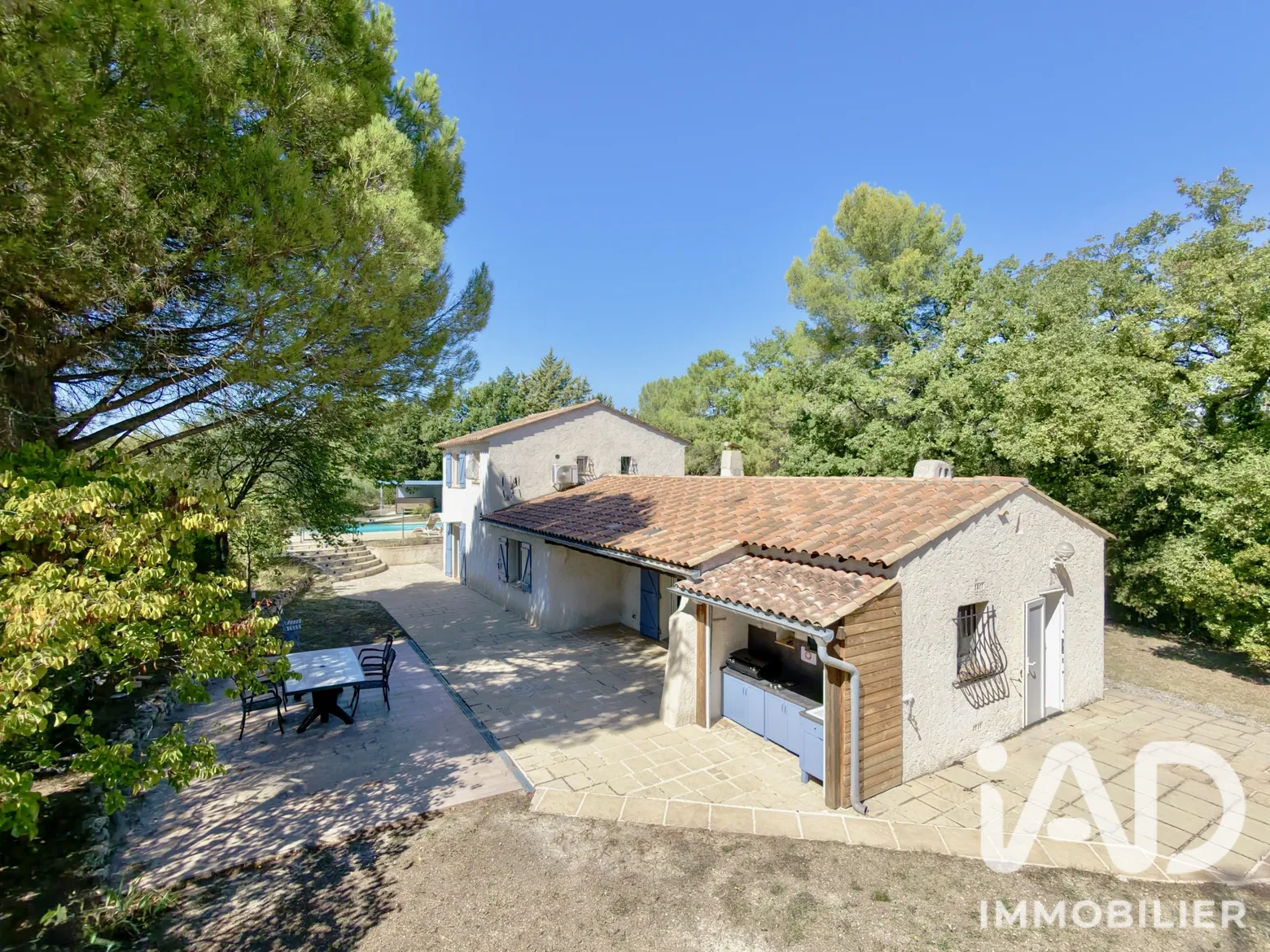 Vente maison à Bagnols-en-Forêt (83600) : maison traditionnelle 6 pièces 120 m² - 2068636 — 2