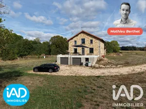 House in Usson-en-Forez (42550)