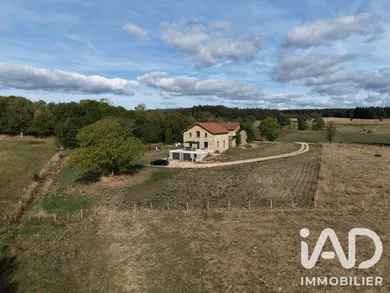 House in Usson-en-Forez (42550)