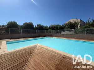 Apartment in Bormes-les-Mimosas (83230)