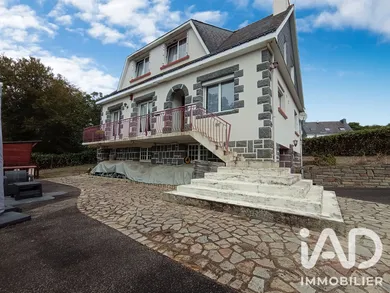Maison traditionnelle à Rédené (29300)