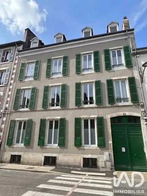 Building in Pau (64000)