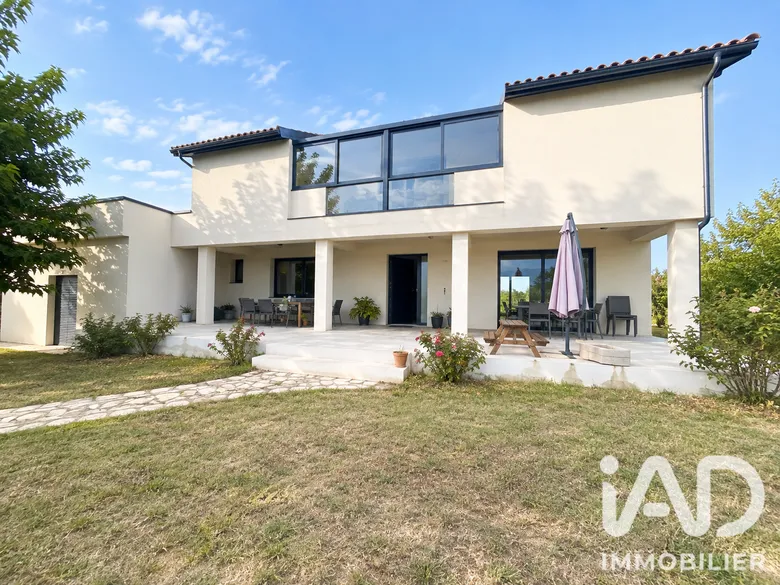 Maison 6 pièces 180 m² · à Bonrepos-Riquet · 180 m² · 489 000 €