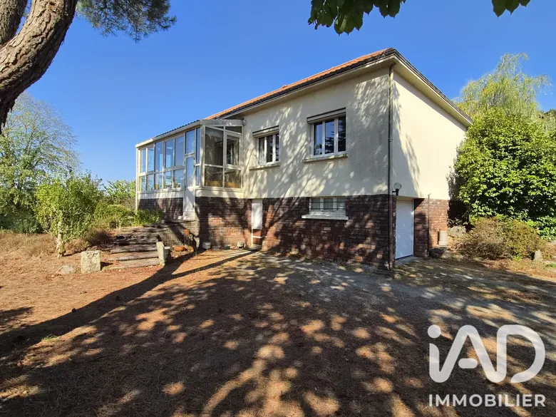 Maison 6 pièces 132 m² · à Vieillevigne · 132 m² · 210 000 €