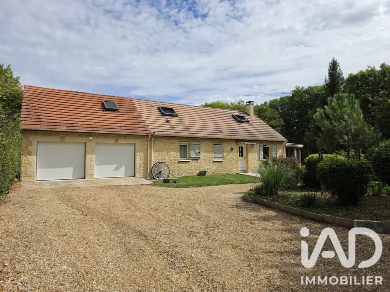 Maison 6 pièces 145 m² · à Cherisy · 145 m² · 385 000 €