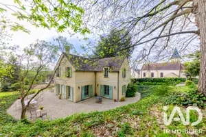 Maison traditionnelle à Béthemont-la-Forêt (95840)
