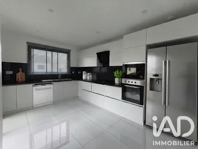 Maison à Montreuil-Juigné (49460)