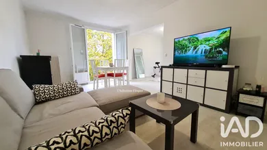 Apartment in Neuville-aux-Bois (45170)