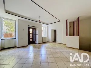 Apartment in Vannes (56000)