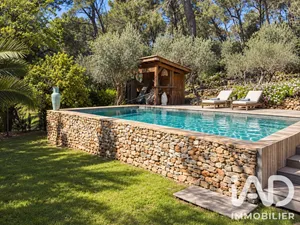 Mansion in Carqueiranne (83320)