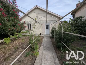 Townhouse in Cenon (33150)